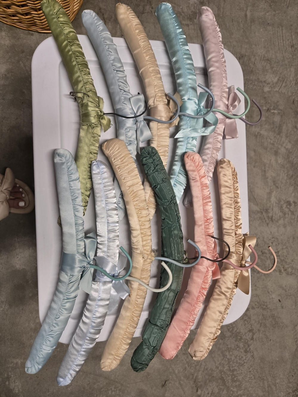 Silk-Feel Padded Velvet Hangers - Assorted Pastel Colors
